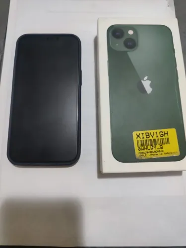 iPhone 13 top bem conservado