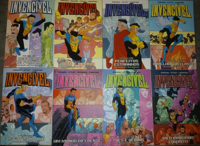 Hq Invencivel vol 1 ao 10, 12 e Spawn: Origens vol 1.