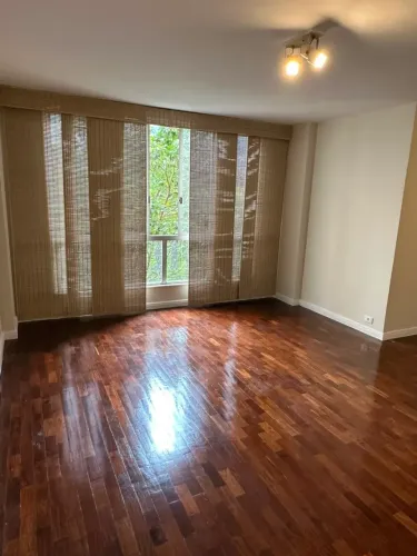 Excelente apartamento na Gávea