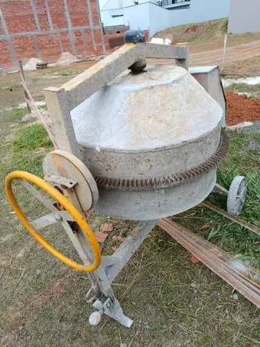 Betoneira 400 litros