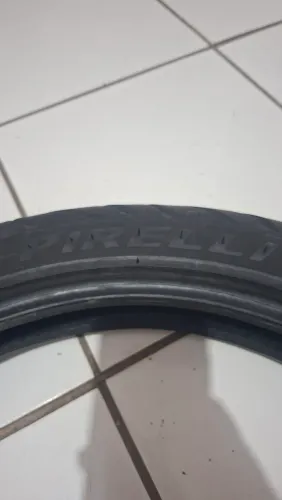 Pneu novo Pirelli dianteiro aro 18