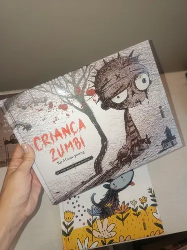 CRIANÇA ZUMBI KO MOON YOUNG KDRAMA IT'S OKAY TO NOT BE OKAY LIVRO 2