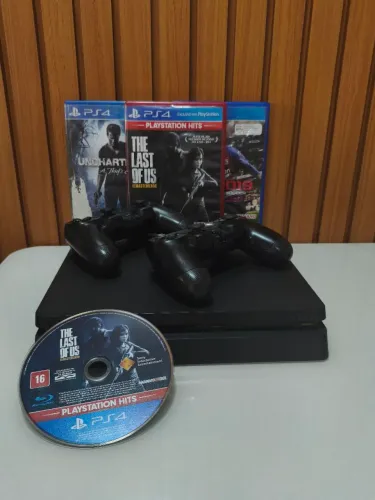 V/T Ps4 slim 1tb com dois controles e jogos