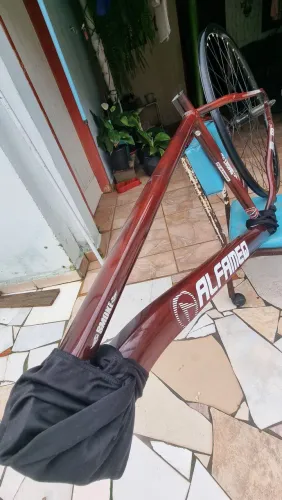 Quadro e Aro 