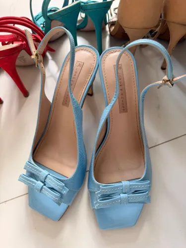Sandália Peeptoe Jorge Bischoff 36