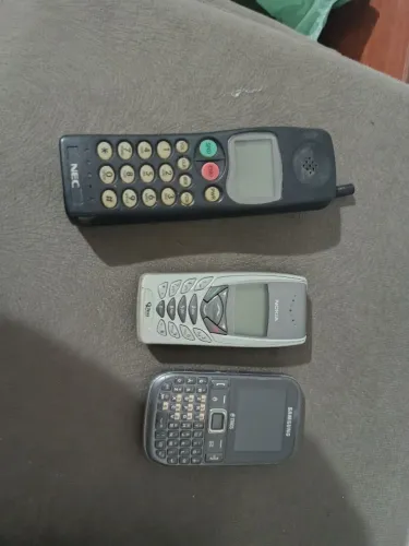 Vendo celular antigo