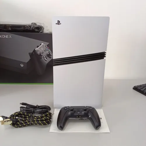 Vendo Playstation 5 Pro 2Tb Semi novo