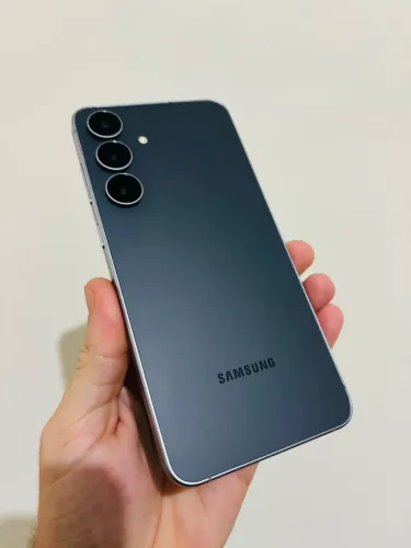 Vendo Samsung S25fe 5g 128gb impecável