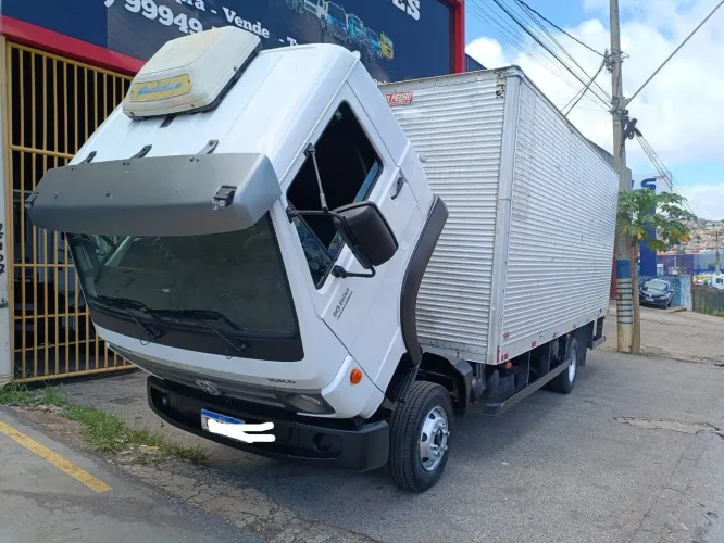 Vw 10160 ano 16/17 bau