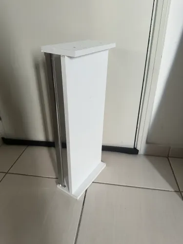 Cabideiro de Parede com Prateleira - Branco - Bom Estado