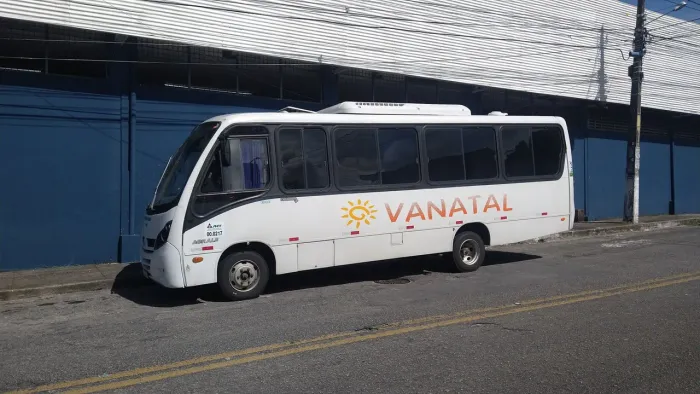 Microônibus Neobus 29 lugares