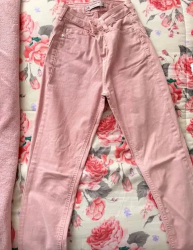 Calça feminina Rosa