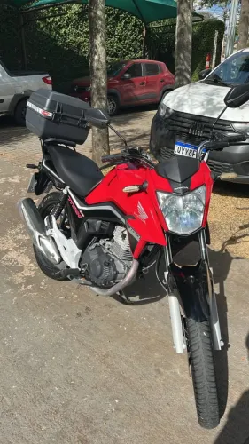 Honda CG 160 Titan 2021 Vermelha - Revisada, Excelente Estado, Baú Incluso