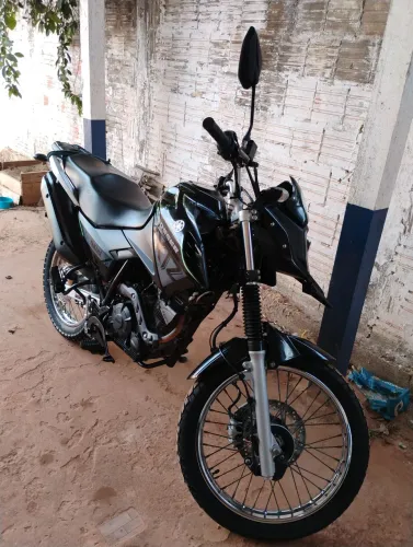 Crosser 150. Ano 2023. Quitada. Venda ou troca em outra moto de maior cilindrada.