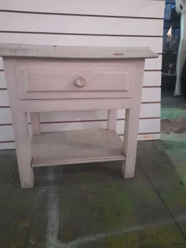 Mesa de cabeceira