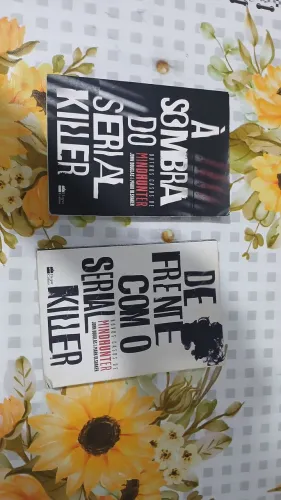 De frente com o serial killer e A sombra do serial killer (20 cada um)