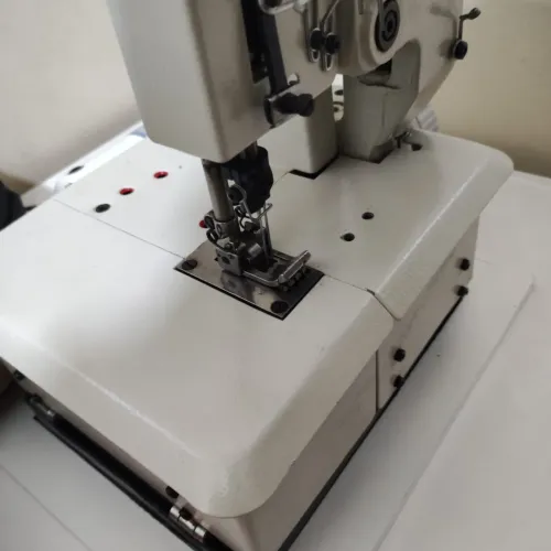 Máquina sem industrial da Galoneira 3 agulha da 