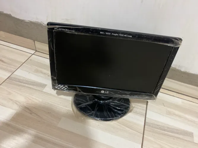 Monitor LG novo com problema 