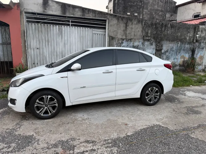 Hyundai HB20S C.style/c.plus1.6 Flex 16V Aut. 4P 2019
