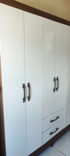 guarda roupas 6 portas 2 gavetas