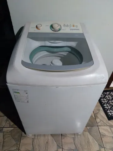 Vendo máquina de lavar roupa cônsul faciliti 10kilos funcionando bem 370 reais