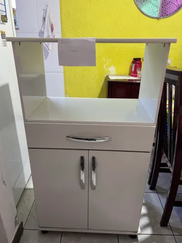 Armário / balcão para microondas com rodinhas