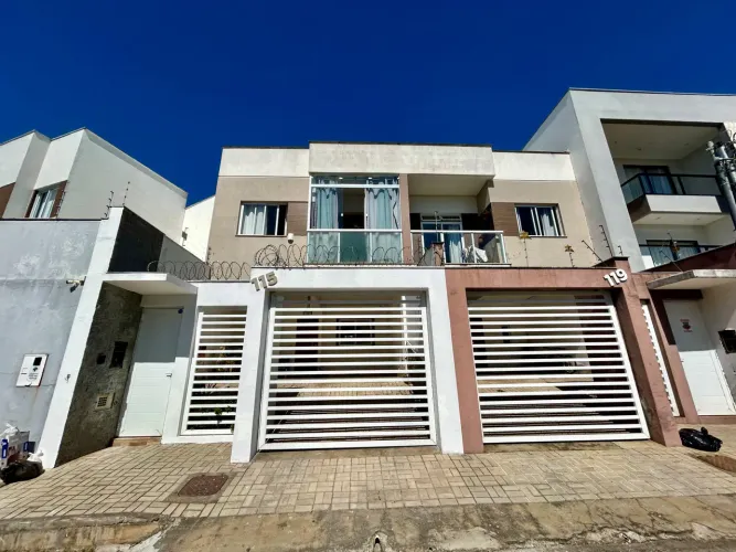 Casa 4 quartos (duas suítes) com área externa
