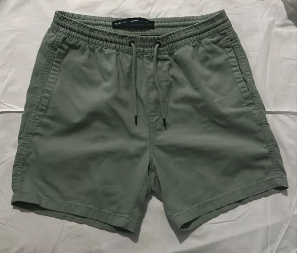 Bermuda masculina (P)