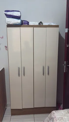 Vendo sofá retrátil, tv 32 smart, guarda roupa