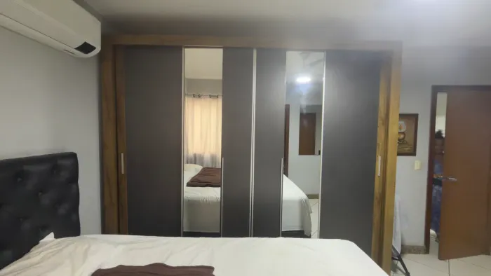 Guarda-Roupa Casal 2,70m com Espelhos e 8 Gavetas - Semi Novo