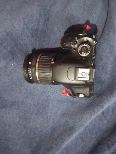 Canon T3i + Tamrom 17-50mm 
