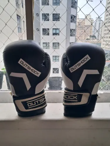 Luva de box e muay thay outshock