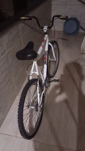 Bicicleta a venda ótimo estado nova