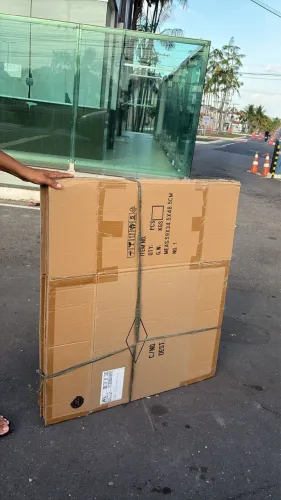 Caixa de papelão reforçada