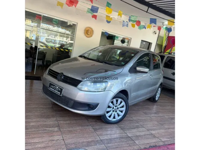 Volkswagen Fox 1.6 MI Total Flex 8V 5P 2014