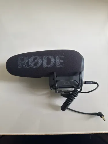 Microfone Rode VideoMic Pro+ Plus