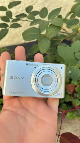 Sony Cyber-shot DSC-W610