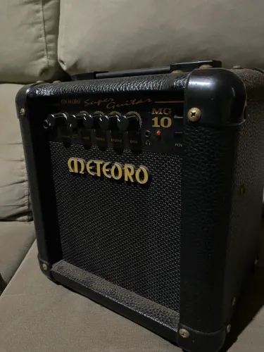 Cubo guitarra meteoro mg10