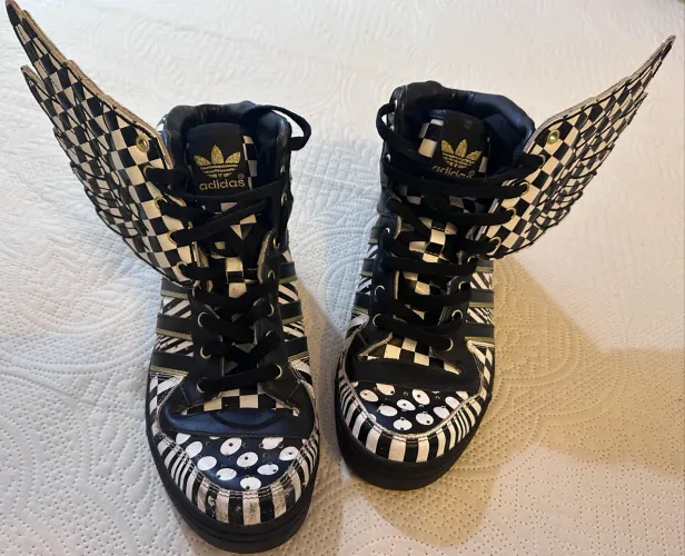 VENDO - TÊNIS EDIÇÃO LIMITADA ADIDAS JEREMY SCOT