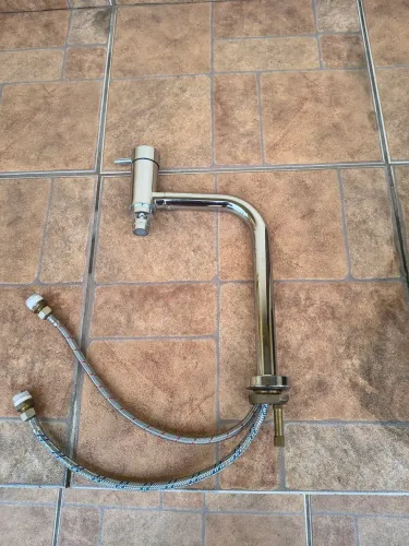 Vendo torneira mono comando Deca novinha