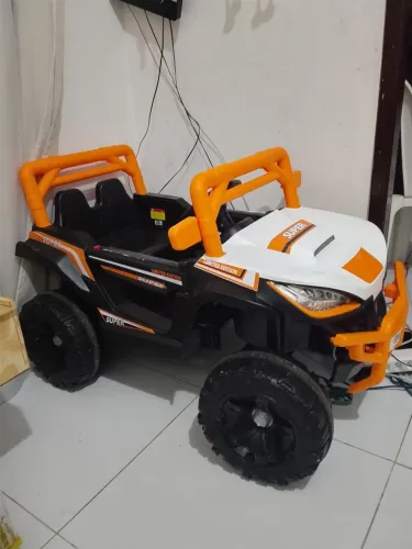 Carro elétrico infantil