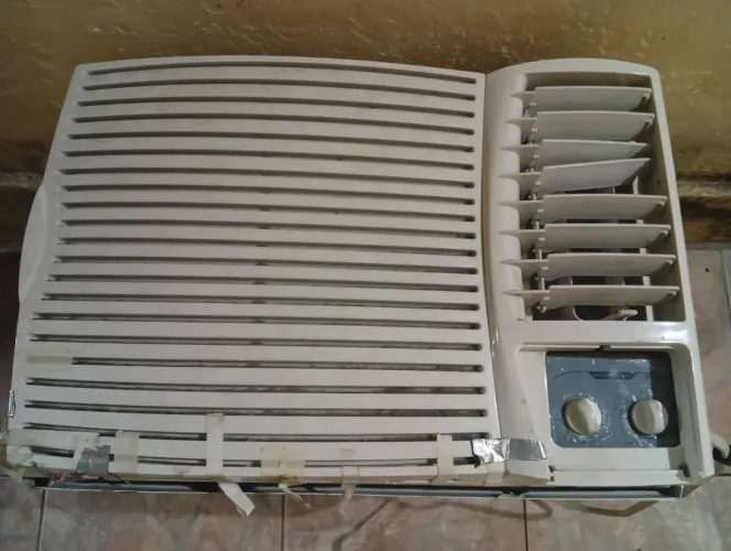 Ar condicionado janela 12.000 BTUs SPRINGER **LEIAM COM ATENÇÃO**