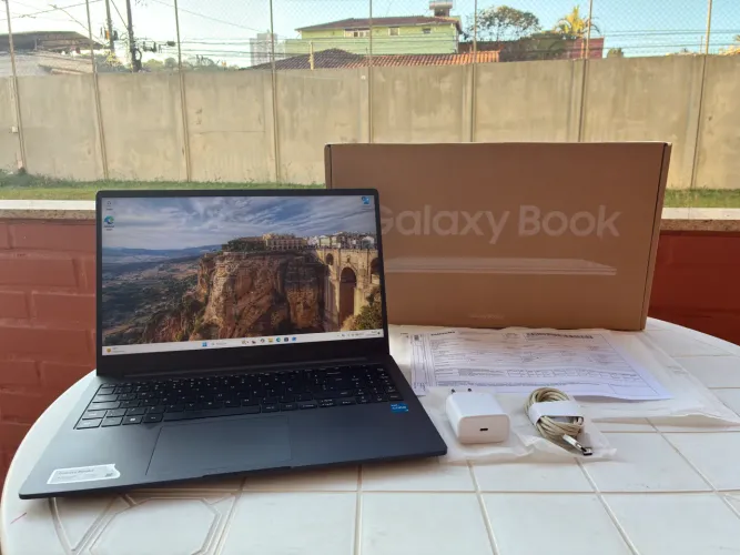 Samsung Galaxy Book 2 i5 12ª gen + NF + Caixa