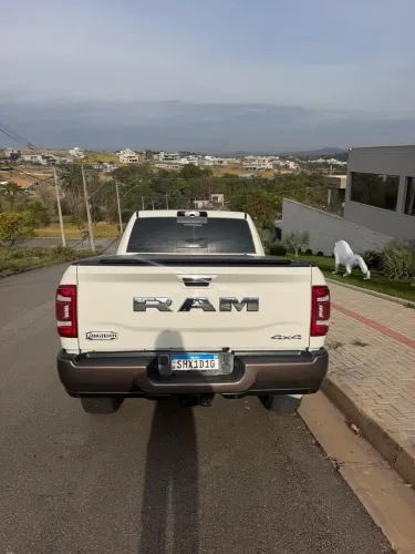 Ram 3500 Limited Longhorn 6.7 TB CD Diesel 2022