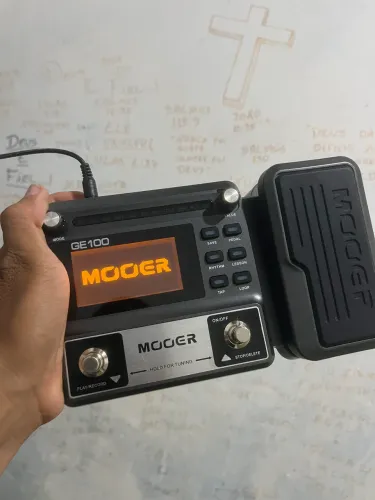 Pedaleira Mooer ge100 ACEITO CARTÃO PRA VENDER LOGO