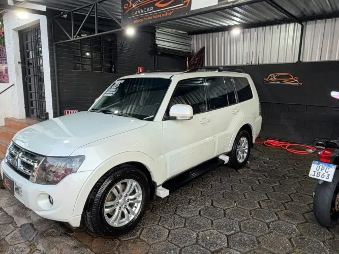 Mitsubishi Pajero HPE Full 3.2 4X4 T.i.dies. 5P AUT 2012