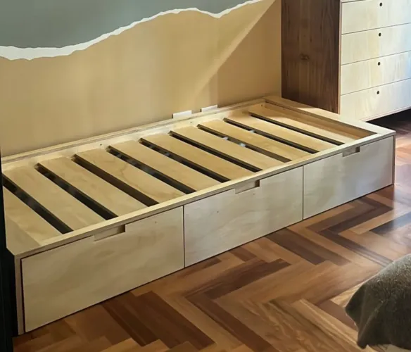 Cama de solteiro com gavetas