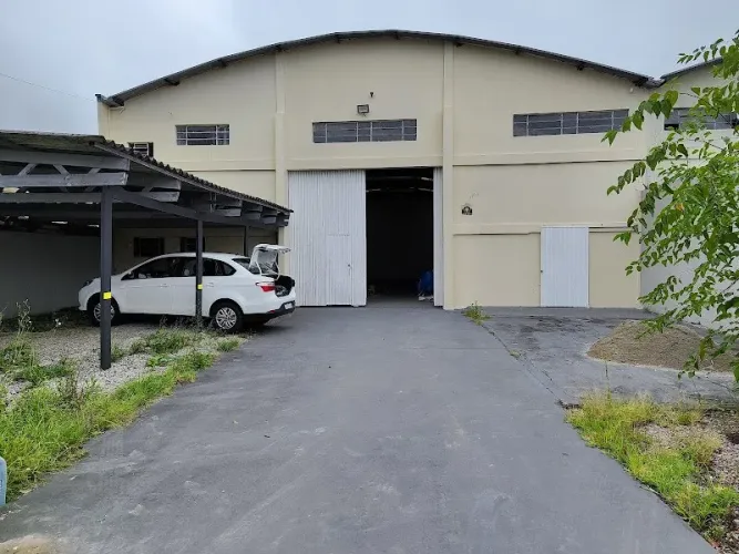 Galpão para alugar por R$ 10400.00, 520.00 m2 - - PINHAIS/PR