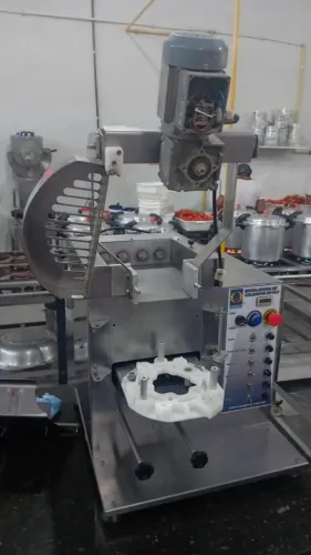Modelora de Salgados Magic 10 Maqtiva
