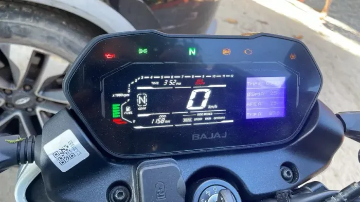 BAJAJ NS400Z | APENAS 1.168 KM | ÚNICO DONO | ESTADO DE ZERO